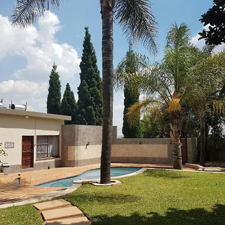 Private Apartments & Biz Stays Pretoria Bagian luar foto