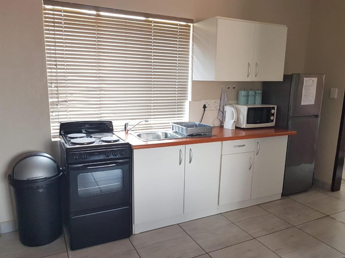 Private Apartments & Biz Stays Pretoria Bagian luar foto