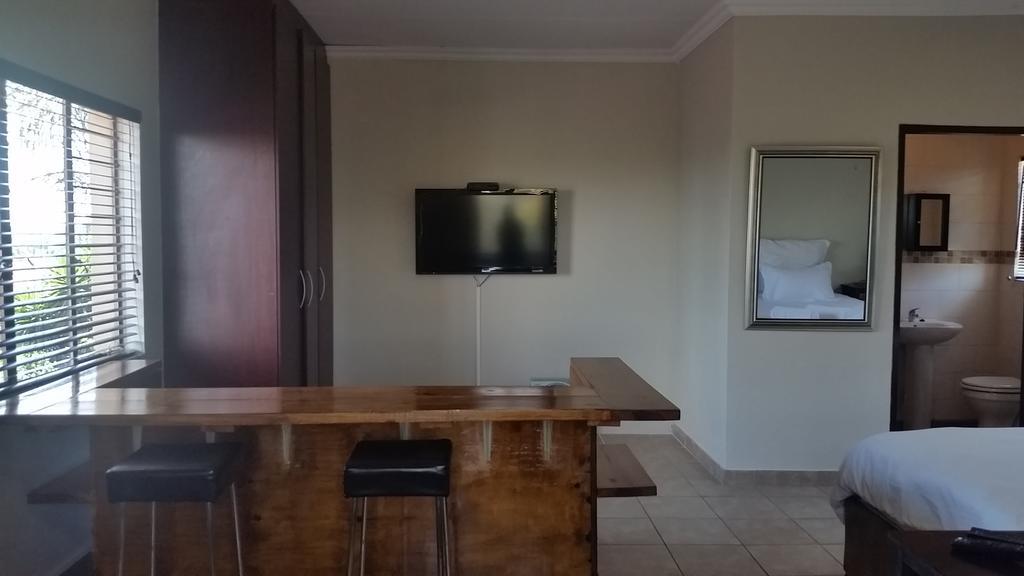 Private Apartments & Biz Stays Pretoria Bagian luar foto