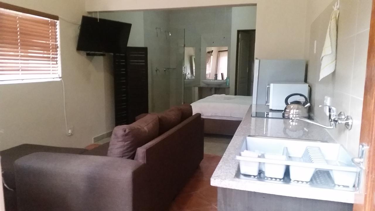 Private Apartments & Biz Stays Pretoria Bagian luar foto