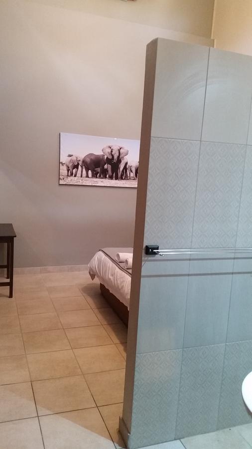 Private Apartments & Biz Stays Pretoria Bagian luar foto