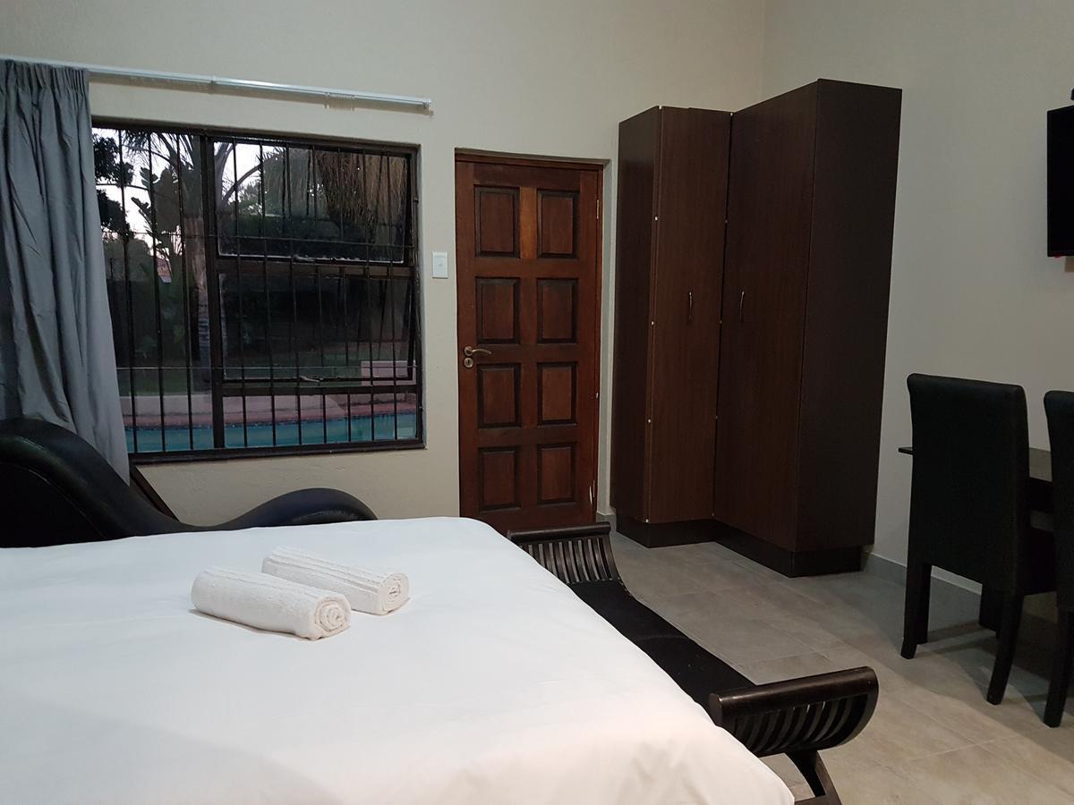 Private Apartments & Biz Stays Pretoria Bagian luar foto