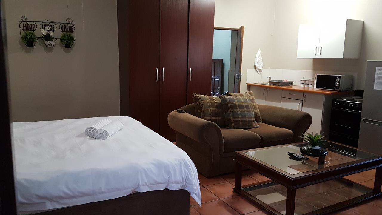 Private Apartments & Biz Stays Pretoria Bagian luar foto