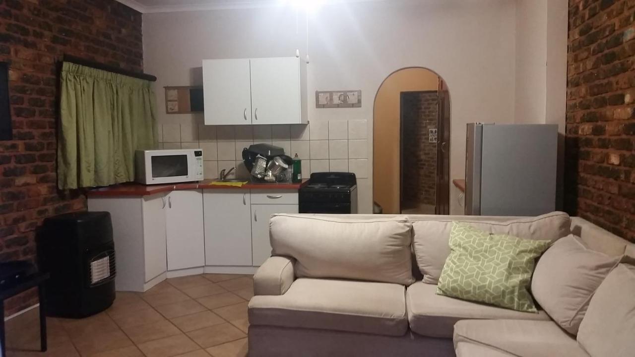 Private Apartments & Biz Stays Pretoria Bagian luar foto