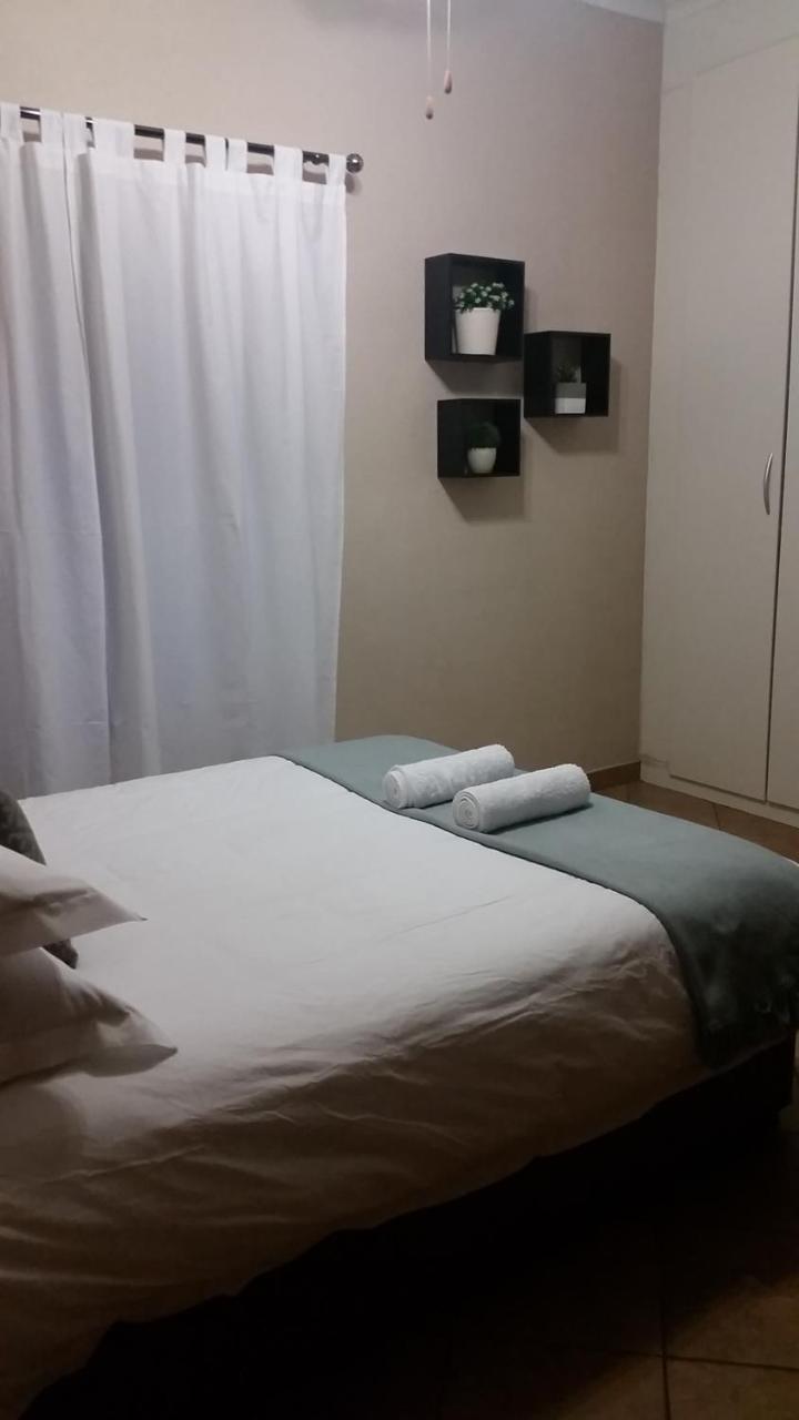 Private Apartments & Biz Stays Pretoria Bagian luar foto