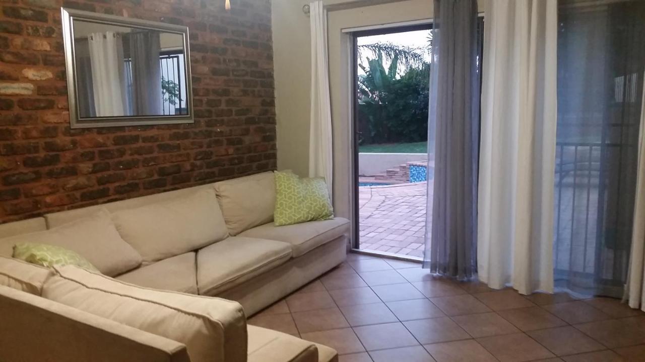 Private Apartments & Biz Stays Pretoria Bagian luar foto